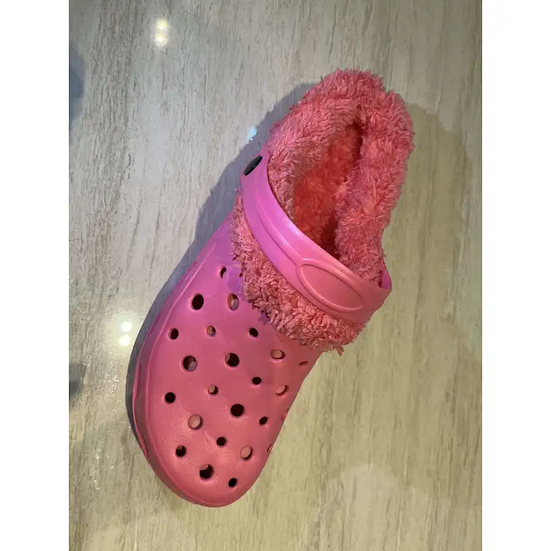CROCS